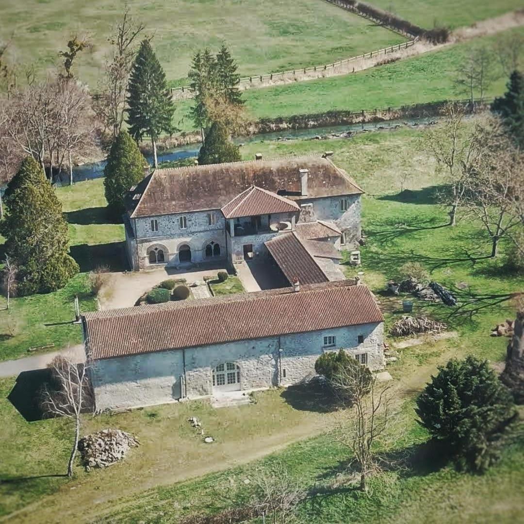 Abbaye Saint Gilbert Bed & Breakfast Exterior photo