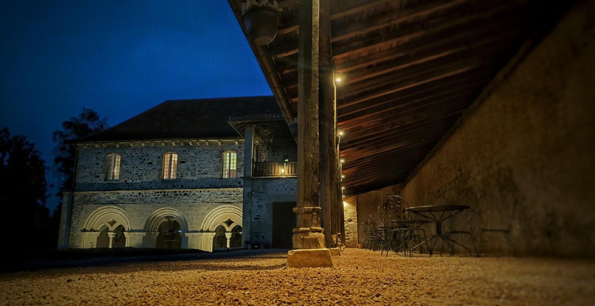Abbaye Saint Gilbert Bed & Breakfast Exterior photo